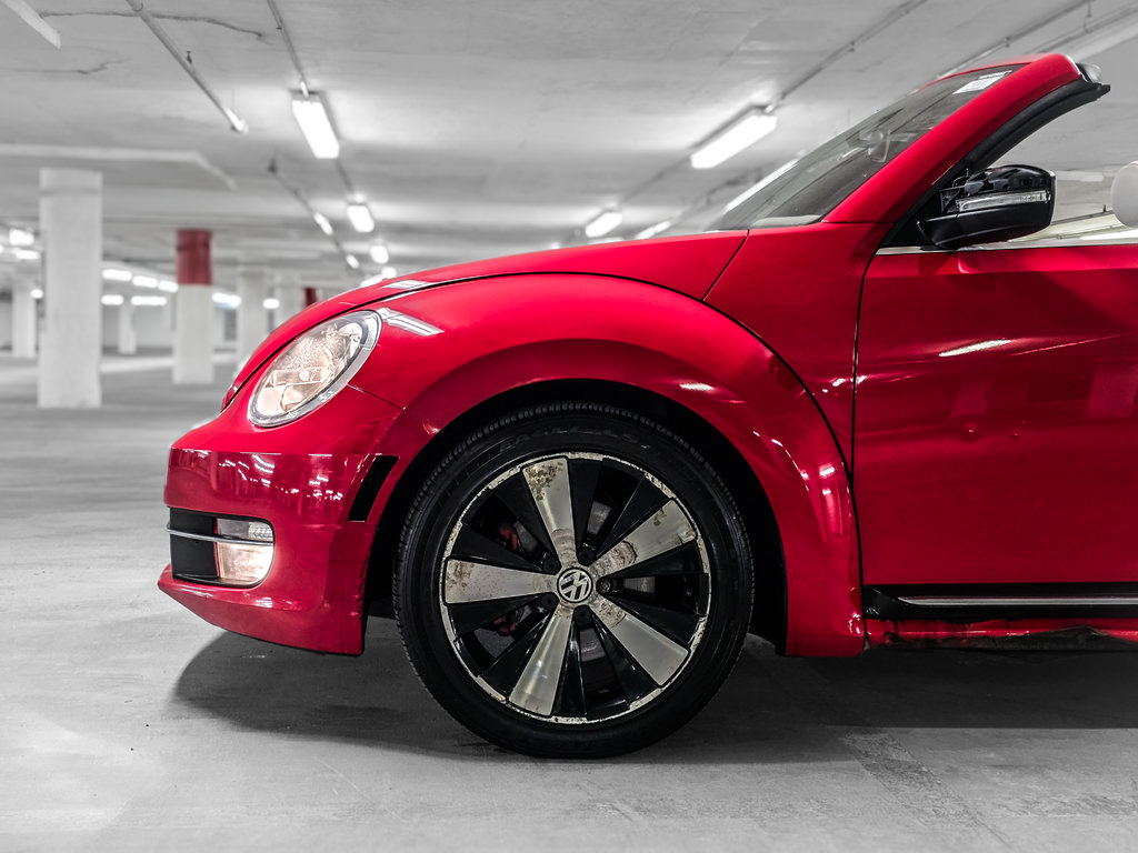 Used 2013 Volkswagen Beetle Turbo FWD image 15