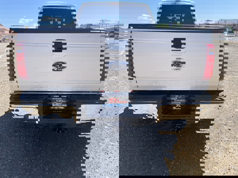 Used 2015 Ford F350 XLT w/ XLT Premium Package image 7