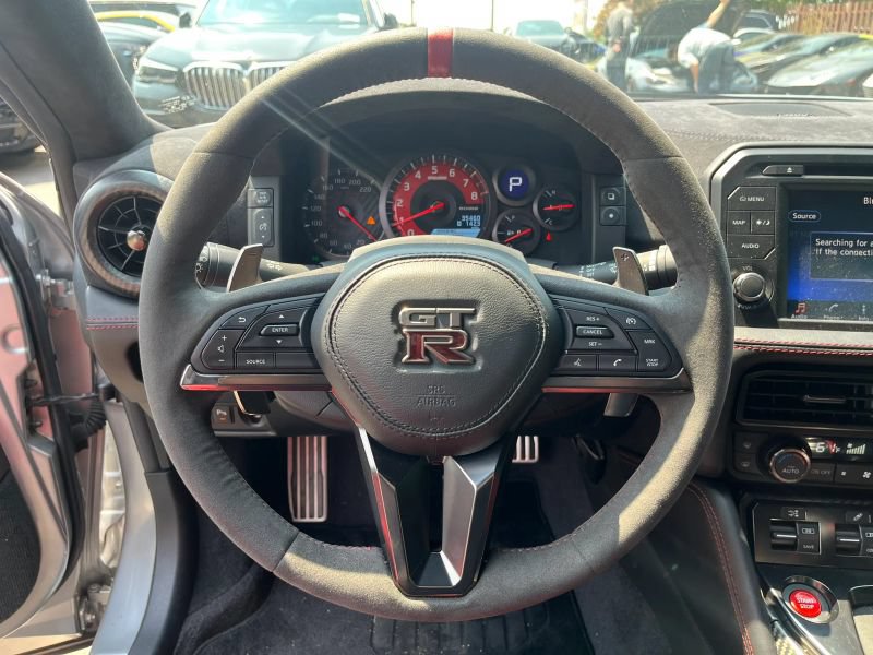 Used 2018 Nissan GT-R NISMO AWD/4WD image 23