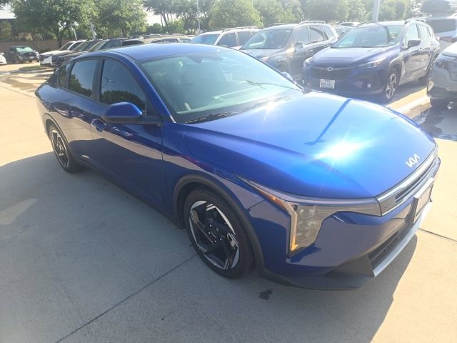 Used 2025 Kia K4 EX FWD image 1