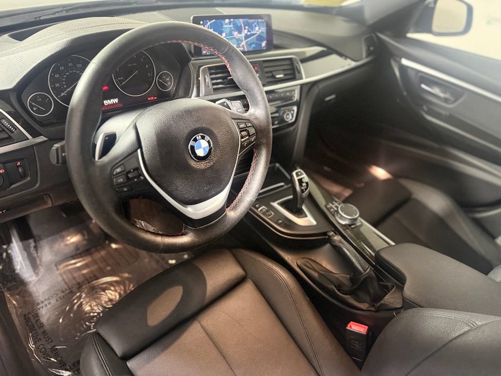 Used 2019 BMW 330i xDrive Wagon w/ Premium Package AWD/4WD image 10