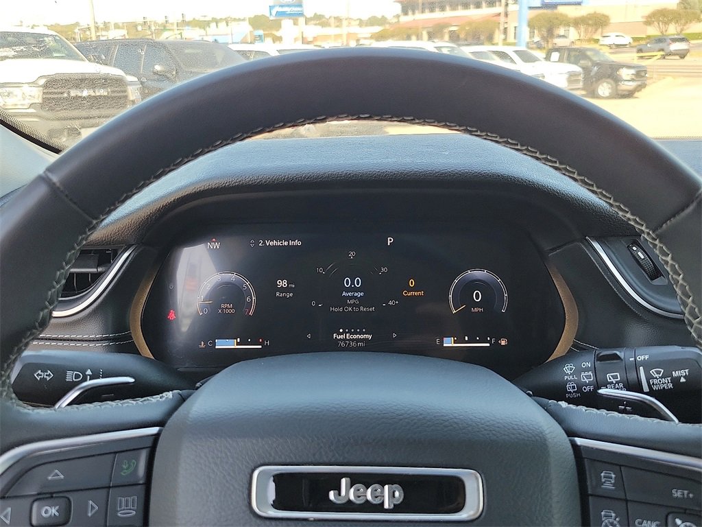 Used 2023 Jeep Grand Cherokee L Laredo image 18