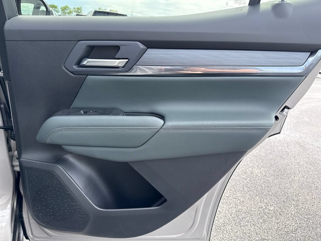 New 2026 GMC Terrain AT4 AWD/4WD image 37