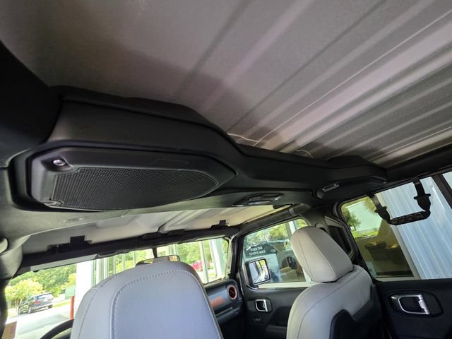 Used 2021 Jeep Gladiator Mojave w/ LED Lighting Group AWD/4WD image 11