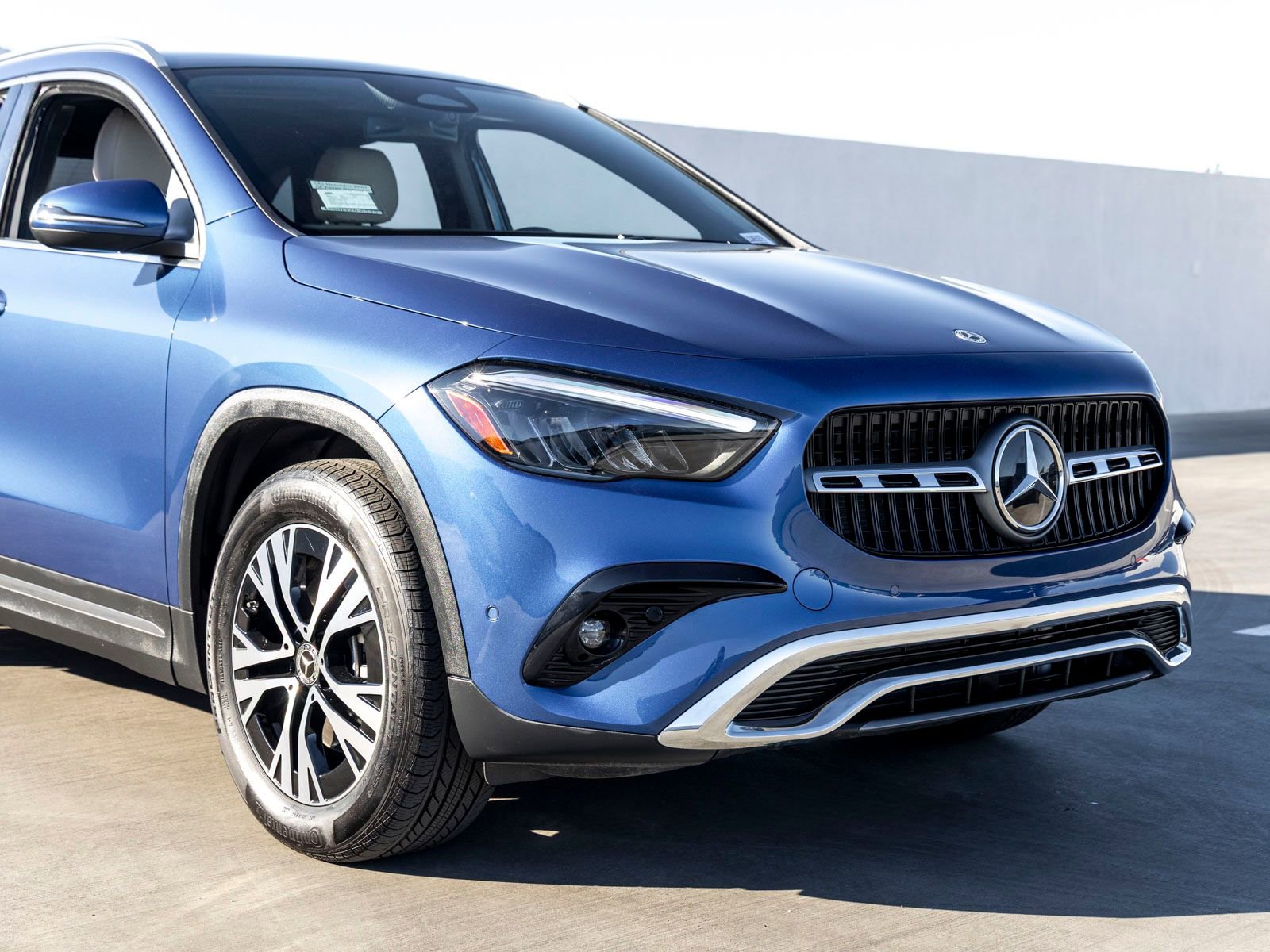 Used 2025 Mercedes-Benz GLA 250 image 3