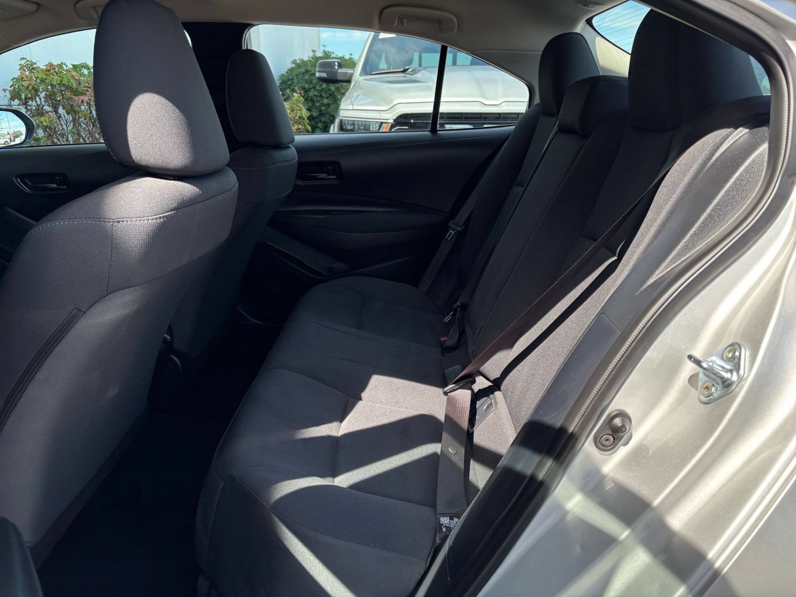 Used 2025 Toyota Corolla LE FWD image 43