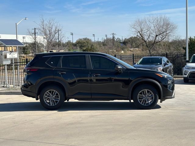 Used 2026 Nissan Rogue S image 4