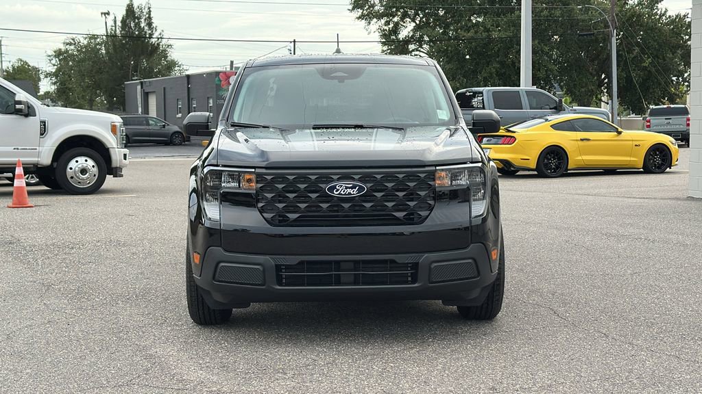 Used 2025 Ford Maverick XL image 2