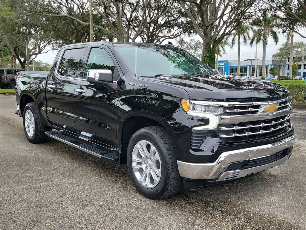 Used 2024 Chevrolet Silverado 1500 LTZ image 4