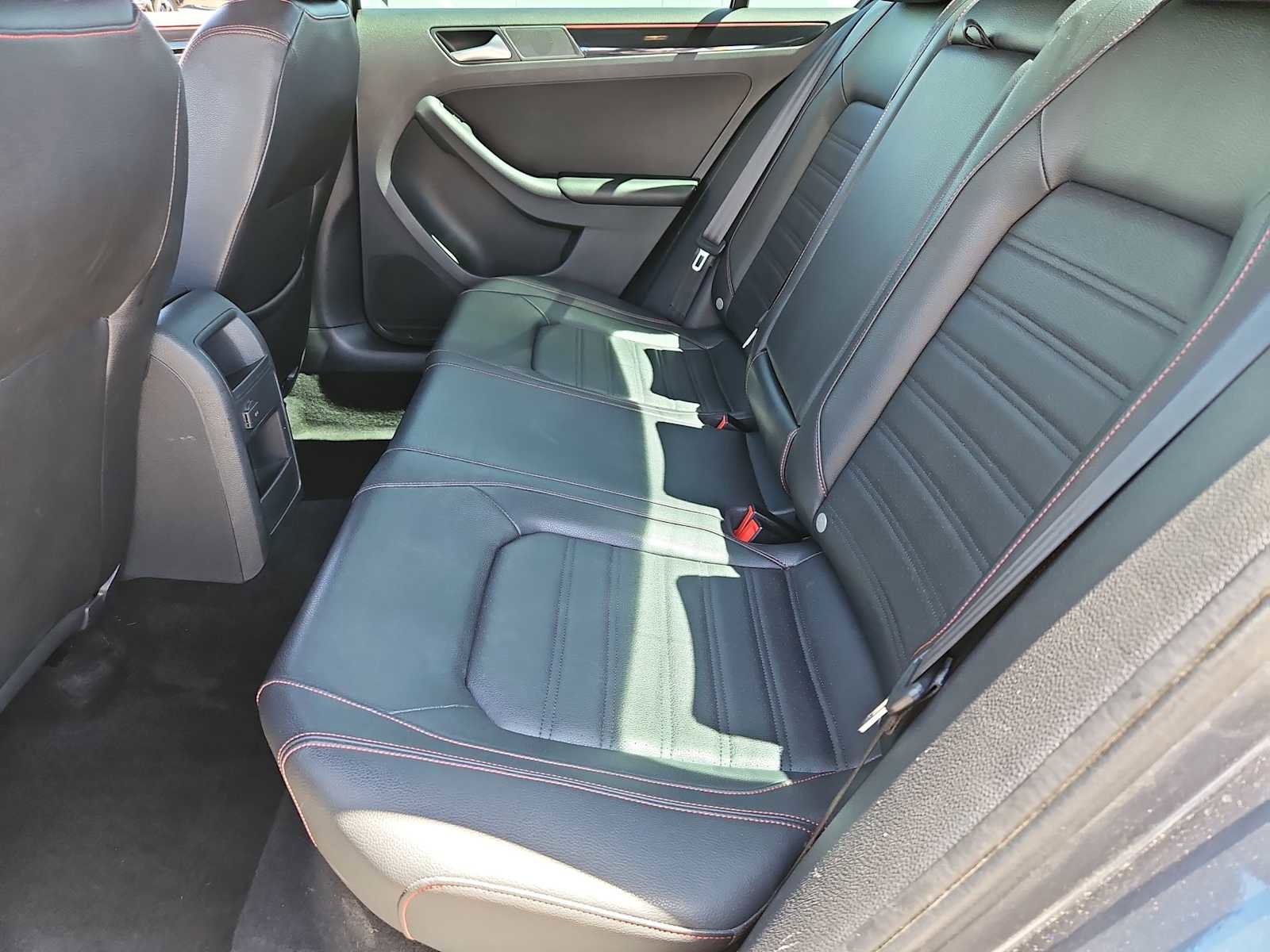 Used 2017 Volkswagen Jetta GLI FWD image 20