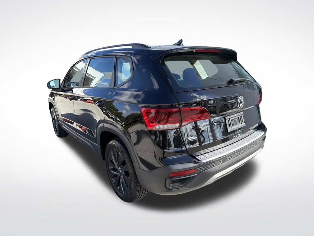 Used 2024 Volkswagen Taos S FWD image 4