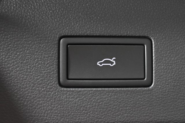 New 2026 Volkswagen Atlas SE image 10