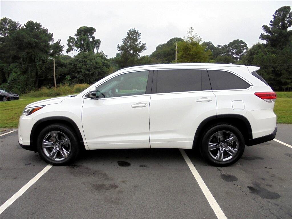 Used 2018 Toyota Highlander Limited Platinum image 2