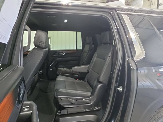 Used 2025 GMC Yukon XL Denali AWD/4WD image 23