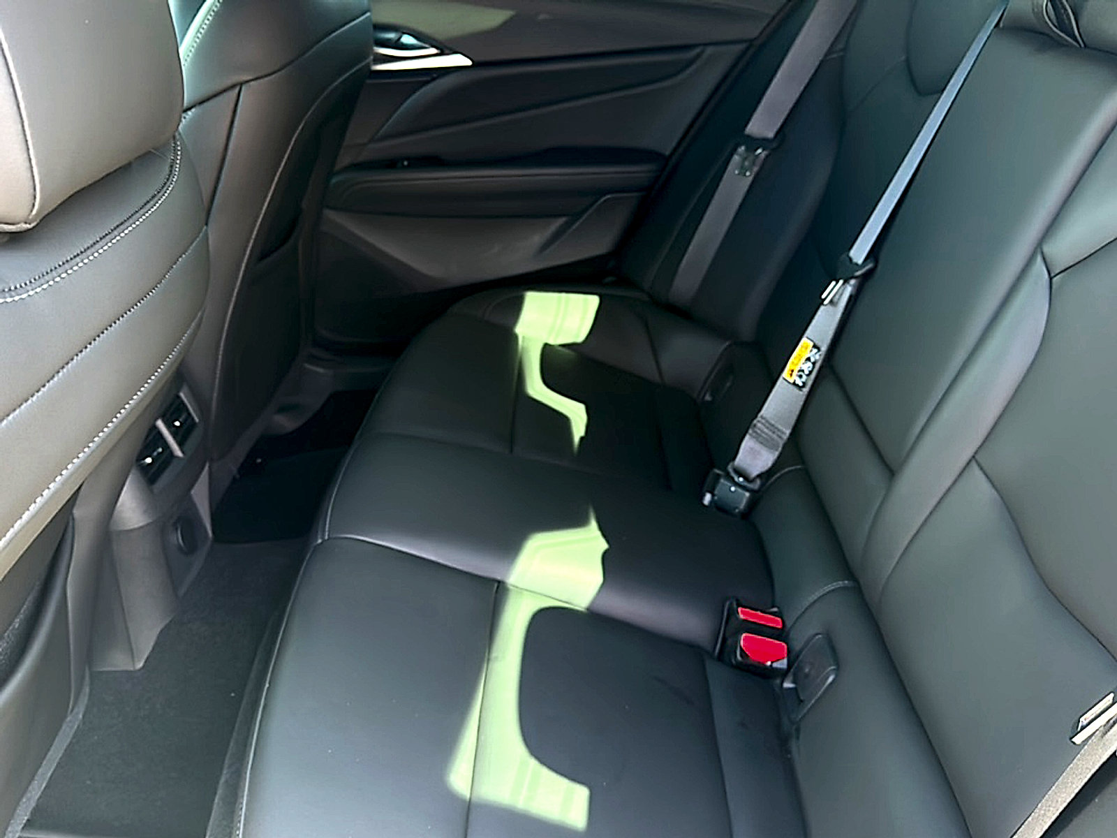 Used 2024 Cadillac CT4 Luxury w/ Cold Weather Package RWD image 18