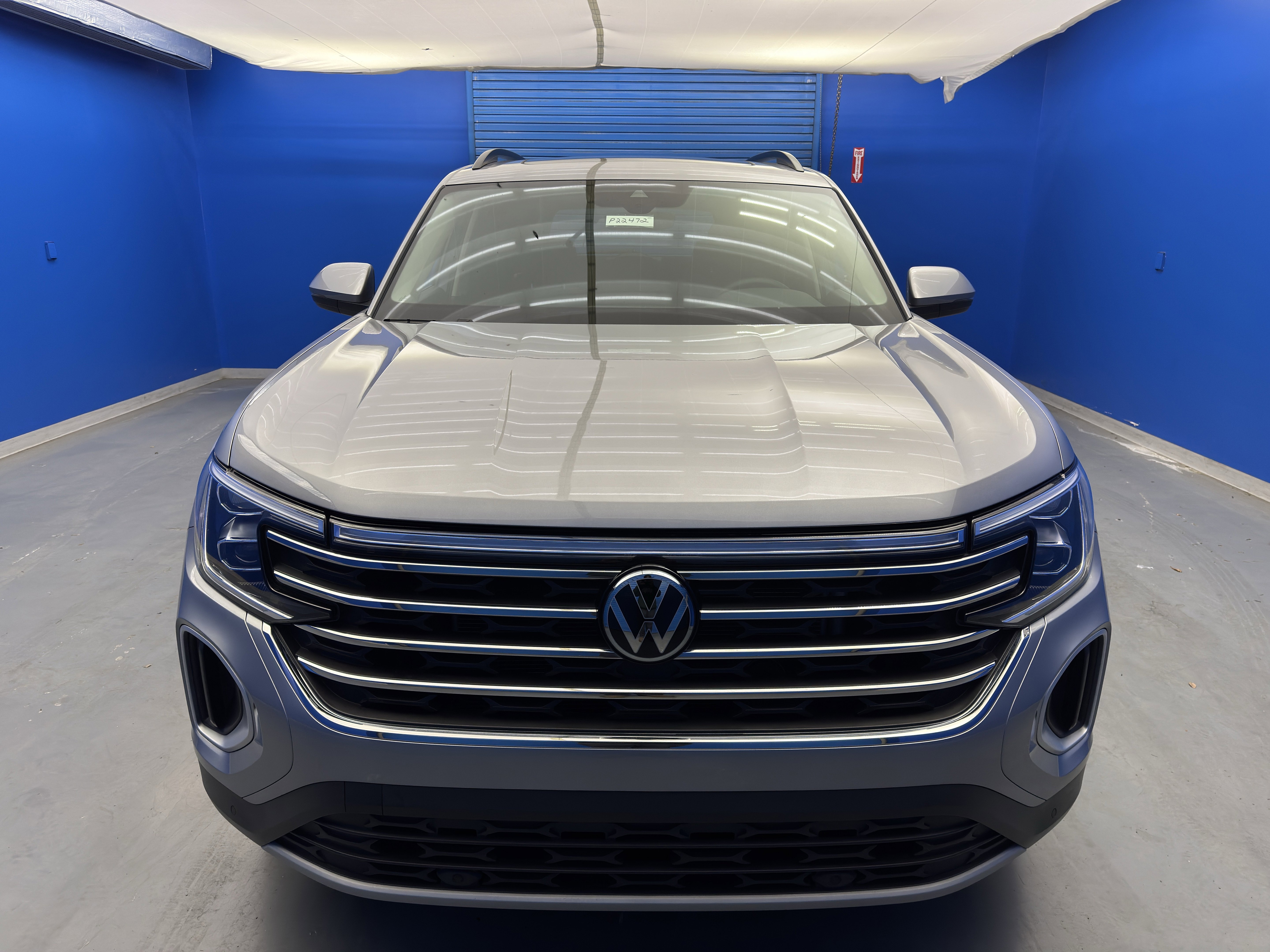 Certified 2025 Volkswagen Atlas SE w/ Panoramic Sunroof Package image 3