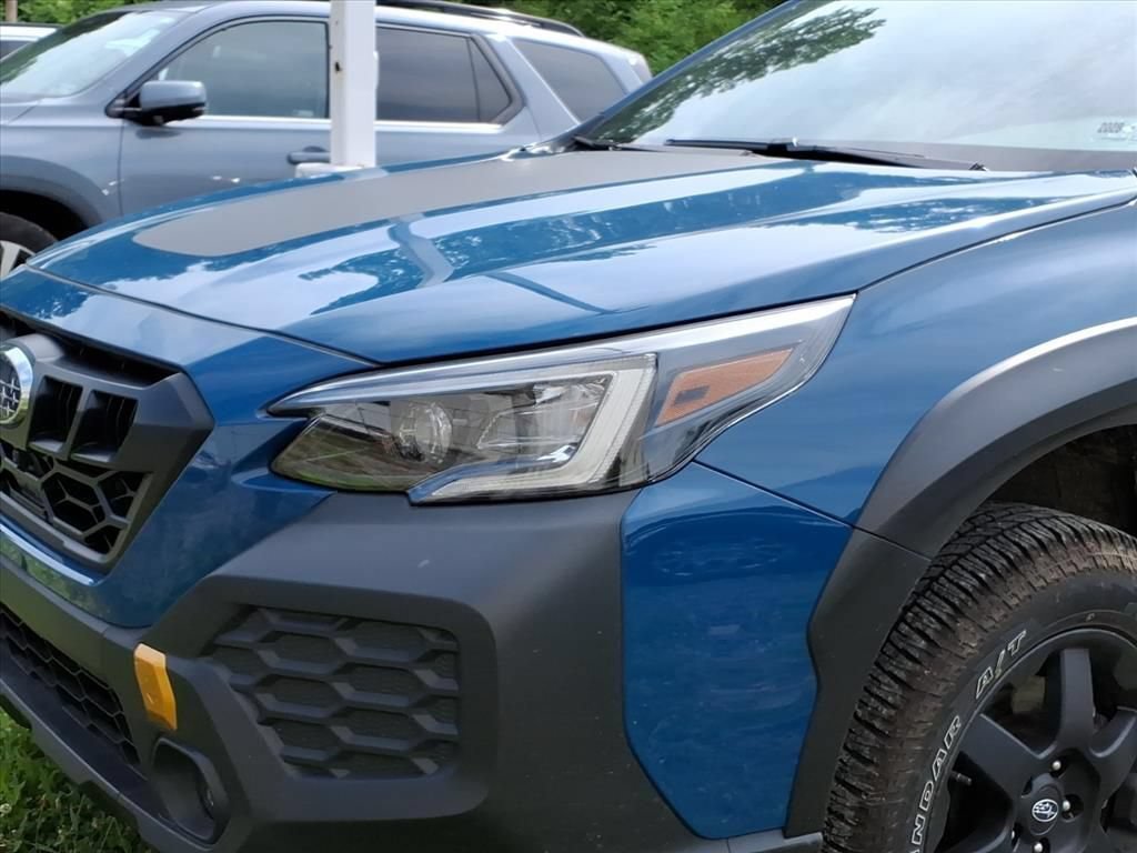 Certified 2025 Subaru Outback Wilderness AWD/4WD image 4