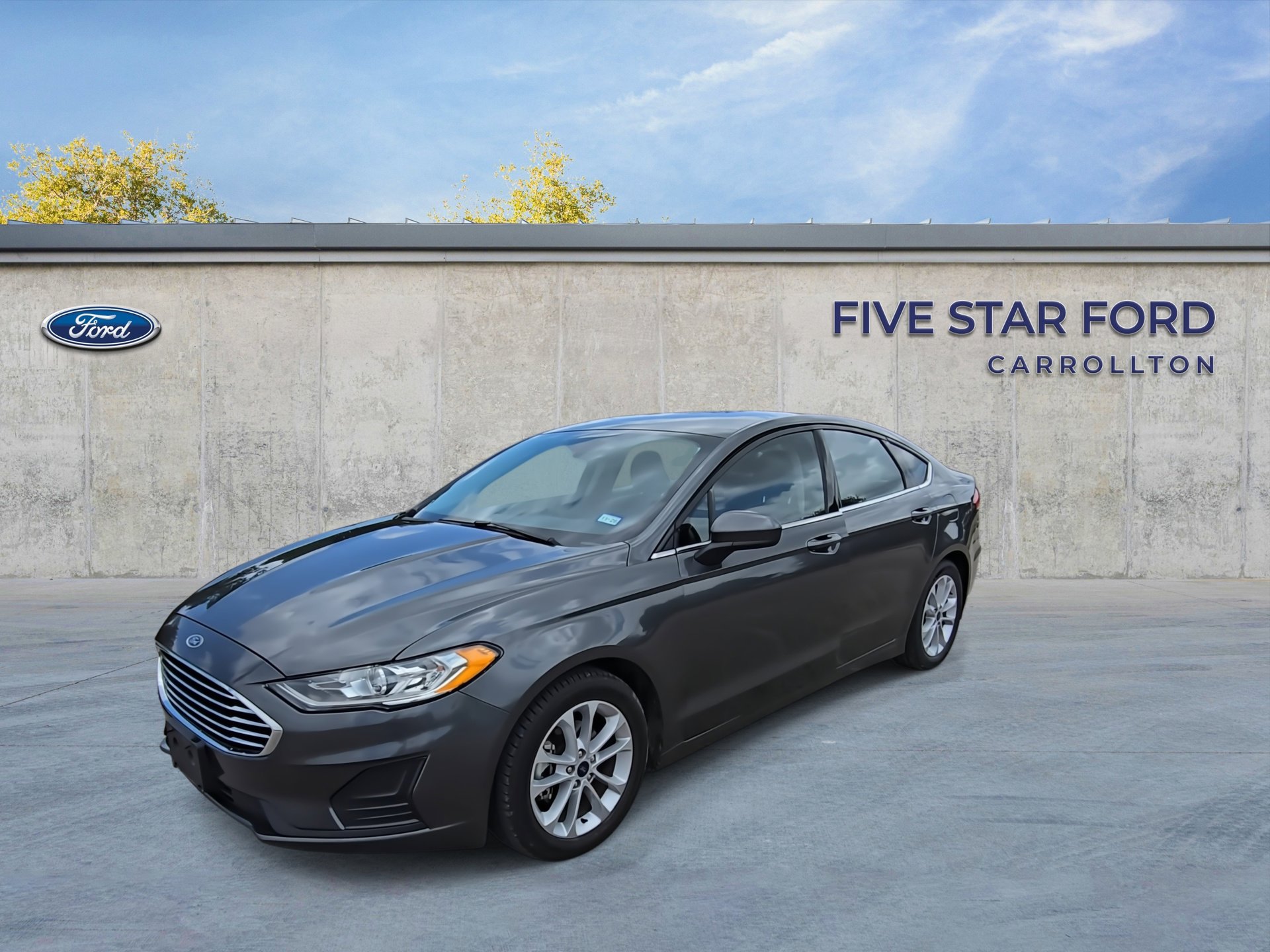 Used 2020 Ford Fusion SE image 4