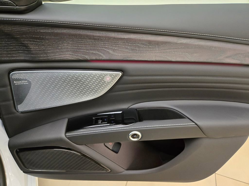 New 2025 Maserati Grecale Modena image 26