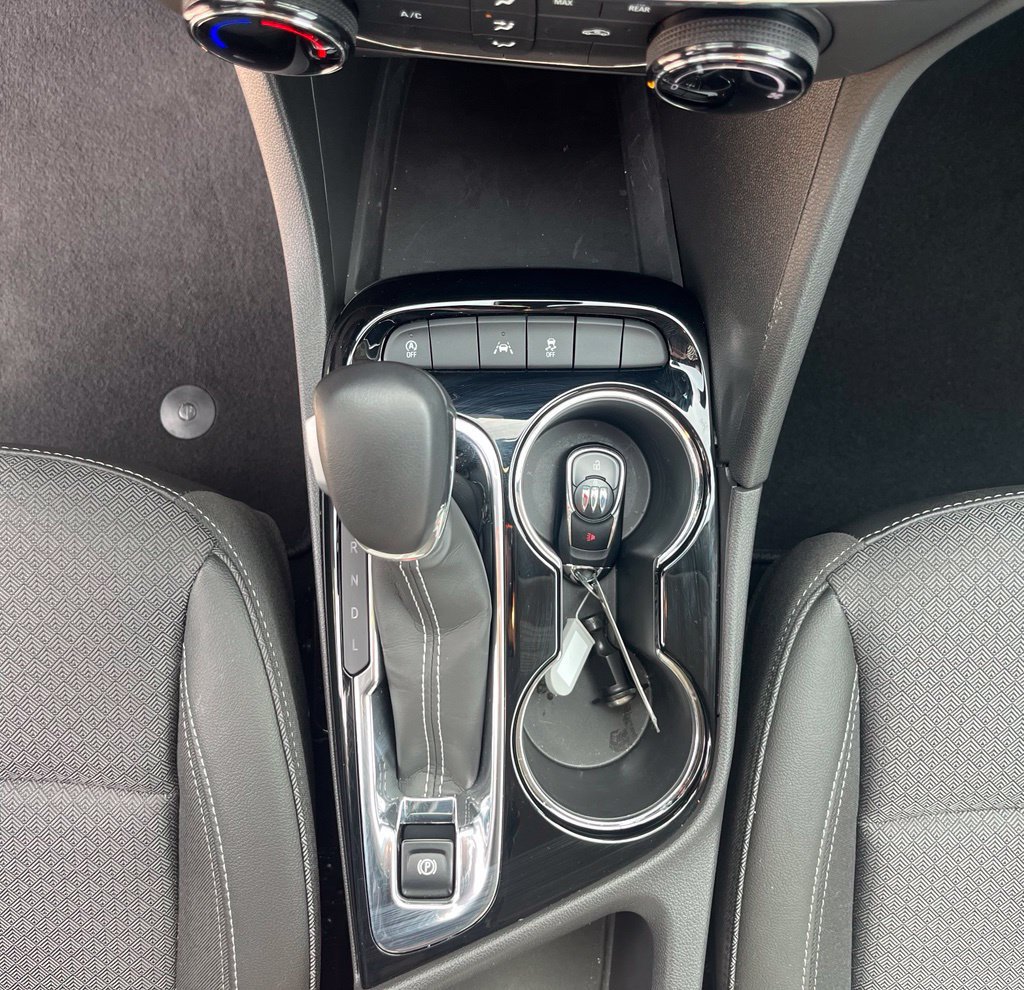 Used 2024 Buick Encore GX Preferred FWD image 25