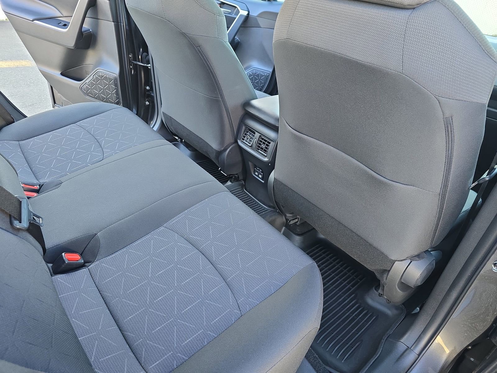 Used 2024 Toyota RAV4 XLE image 17