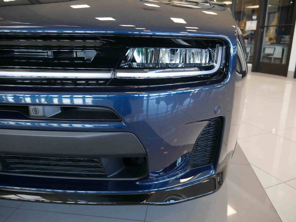 New 2026 Dodge Charger R/T AWD/4WD image 10