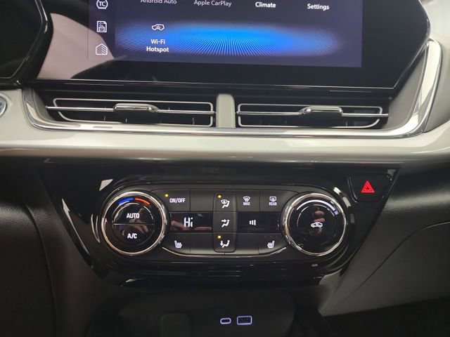 New 2026 Chevrolet Trax LT w/ Driver Confidence Package FWD image 17