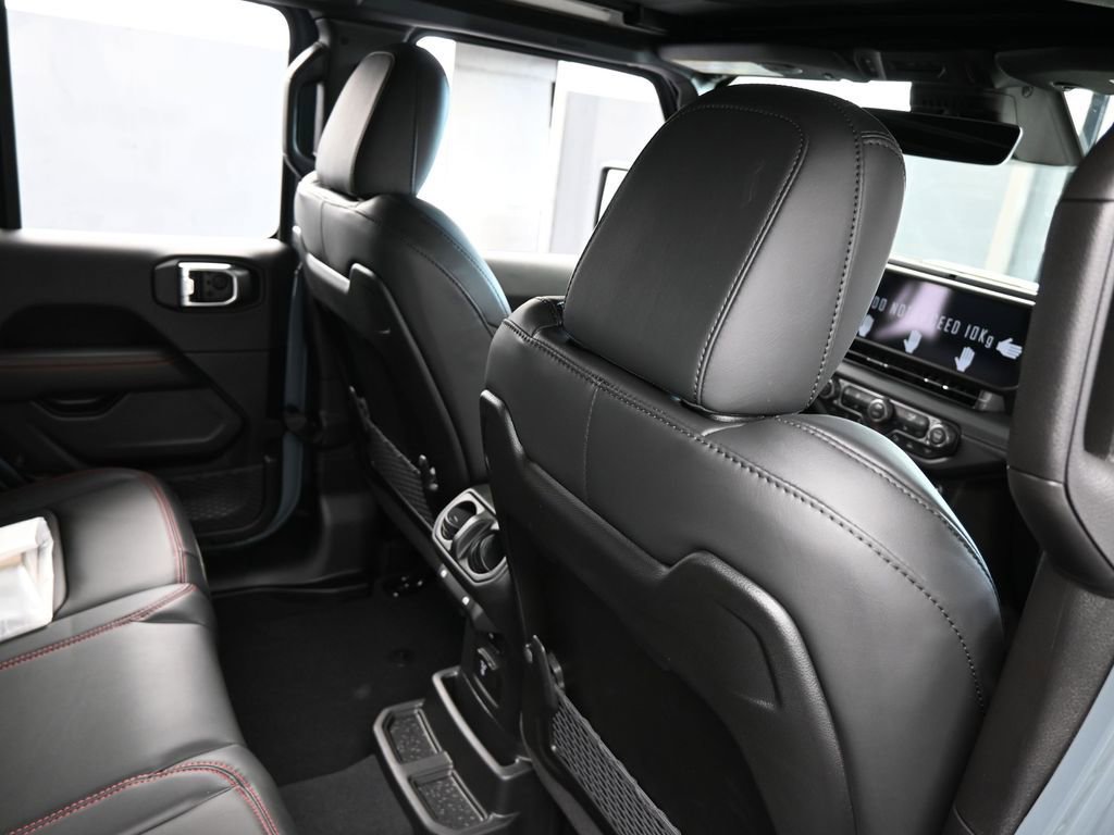 New 2026 Jeep Wrangler Unlimited Rubicon image 39