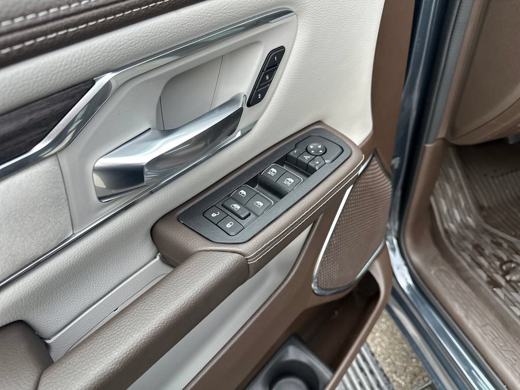 New 2026 RAM 1500 Laramie w/ Laramie Southwest Edition AWD/4WD image 18