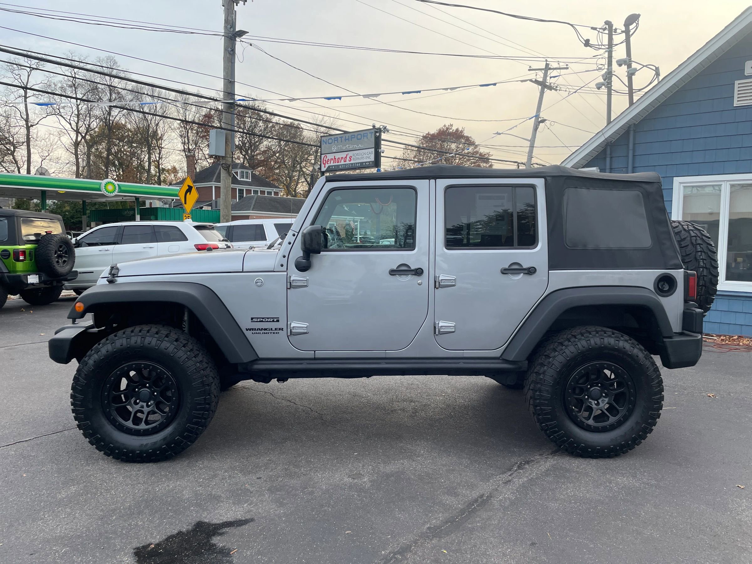 Used 2016 Jeep Wrangler Unlimited Sport w/ Quick Order Package 24S image 3