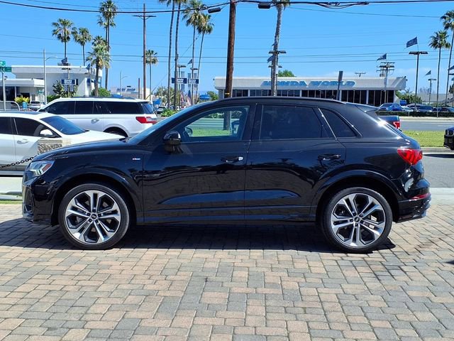Used 2022 Audi Q3 2.0T Premium Plus w/ Premium Plus Package image 2
