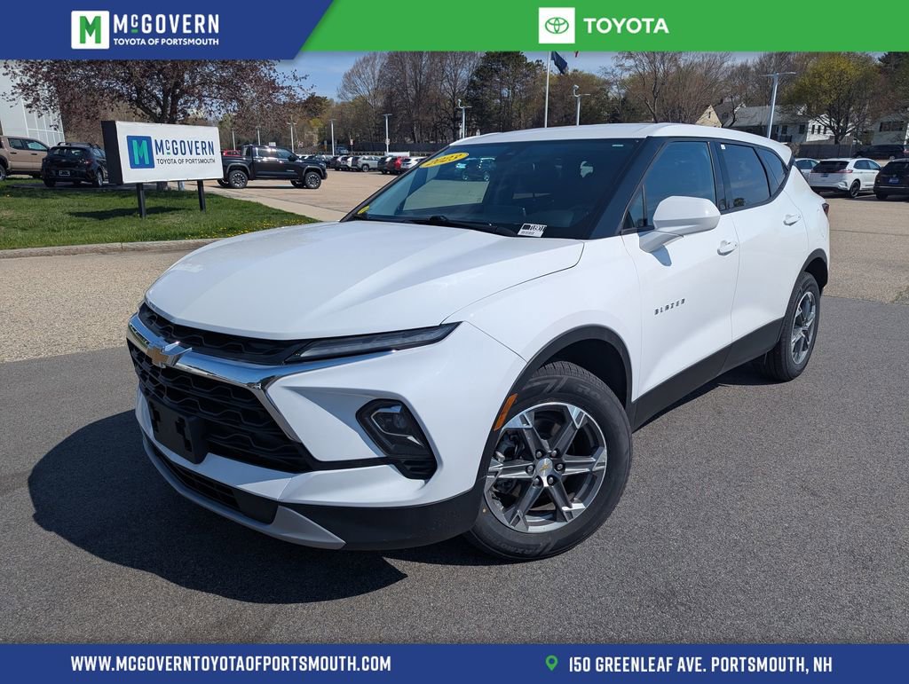 Used 2023 Chevrolet Blazer LT AWD/4WD image 1