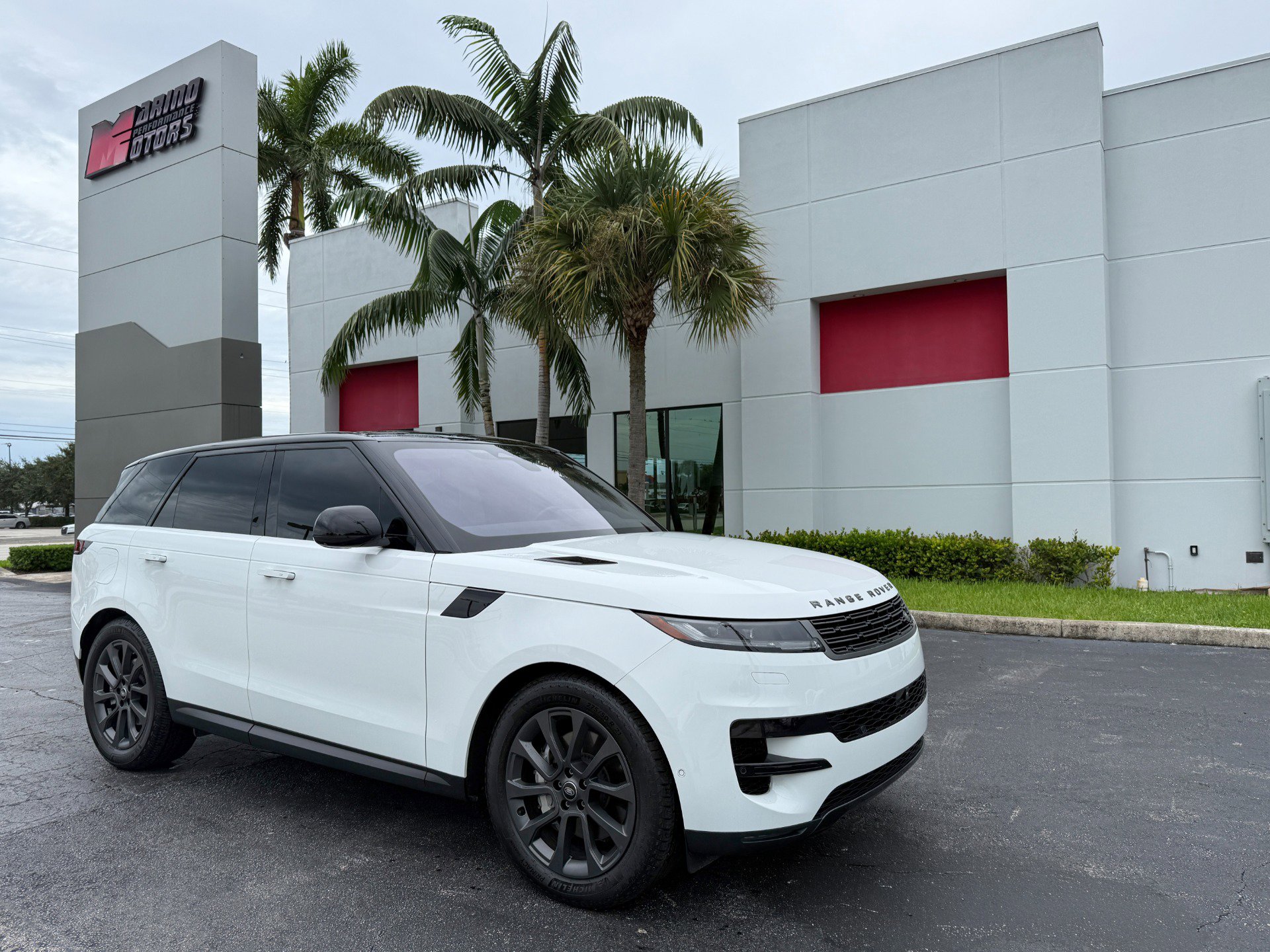 Used 2023 Land Rover Range Rover Sport SE