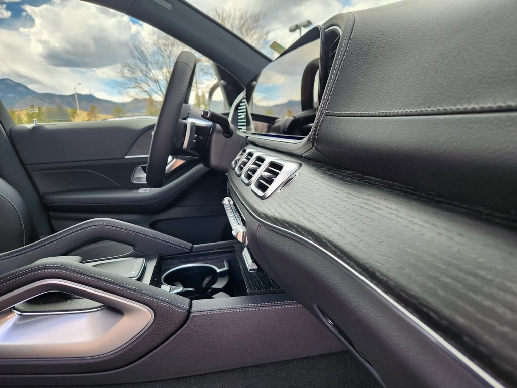 New 2026 Mercedes-Benz GLS 580 4MATIC image 20