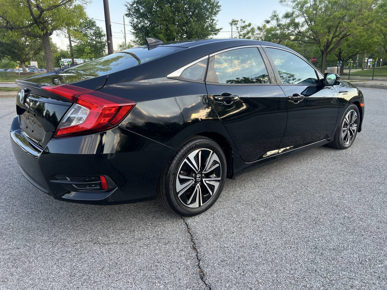 Used 2016 Honda Civic EX-T image 5