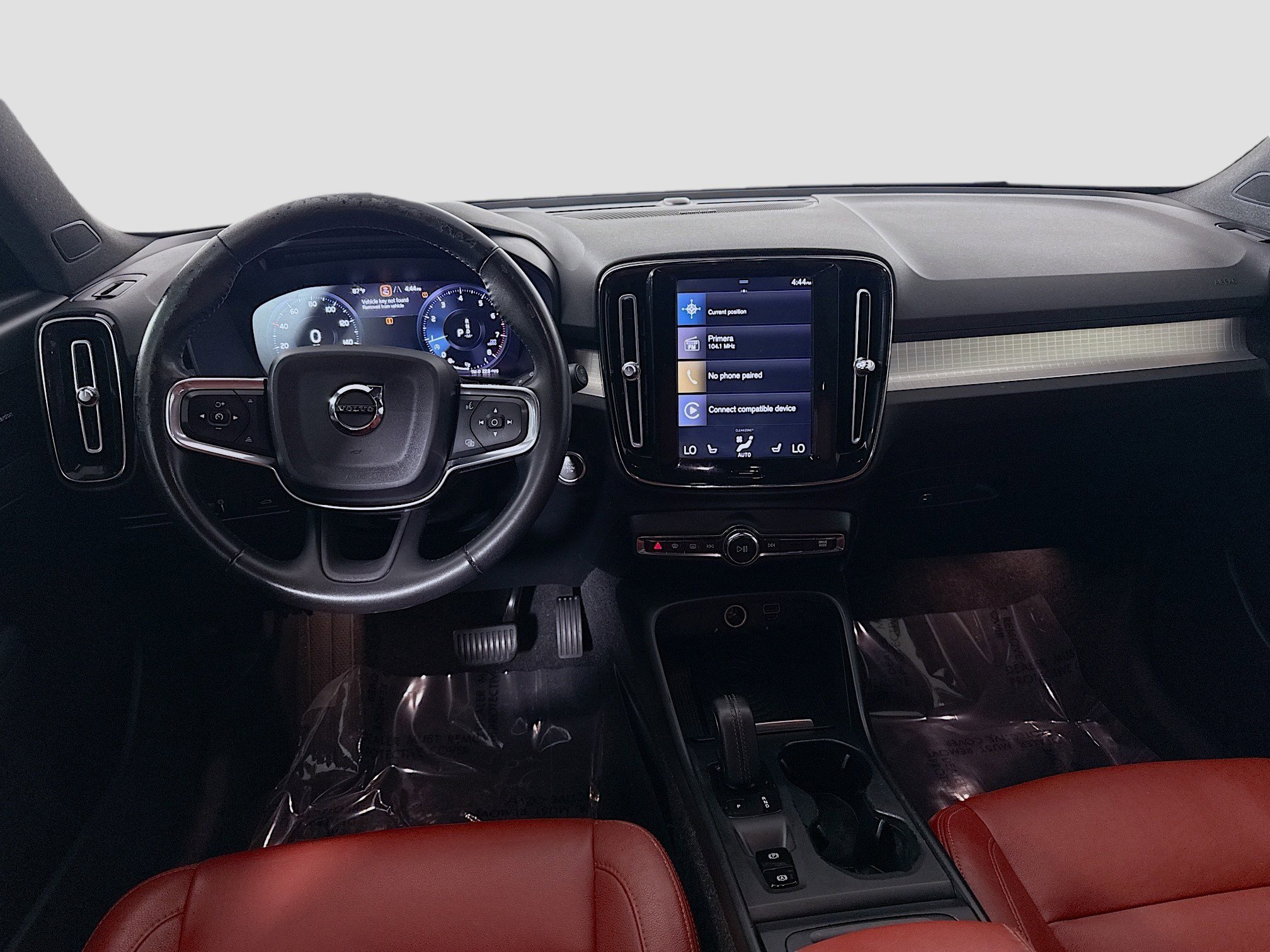 Used 2019 Volvo XC40 T4 Momentum FWD image 17