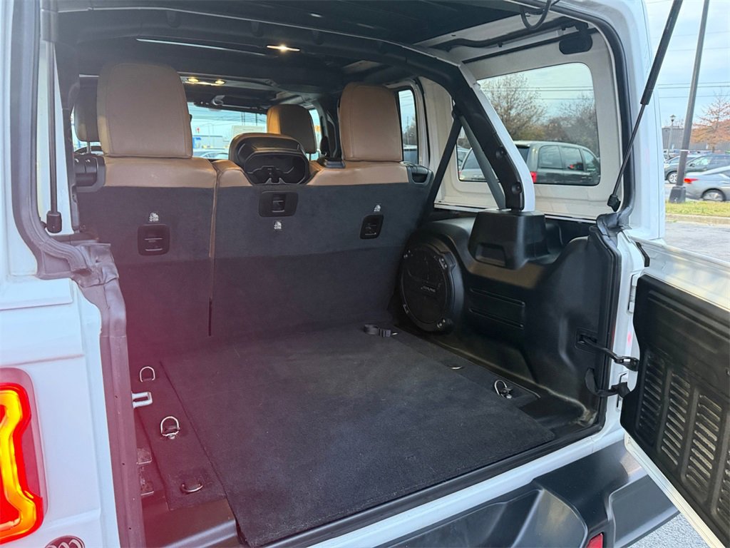 Used 2020 Jeep Wrangler Unlimited Sahara image 20