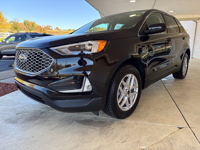 Used 2024 Ford Edge SEL w/ Convenience Package AWD/4WD image 9