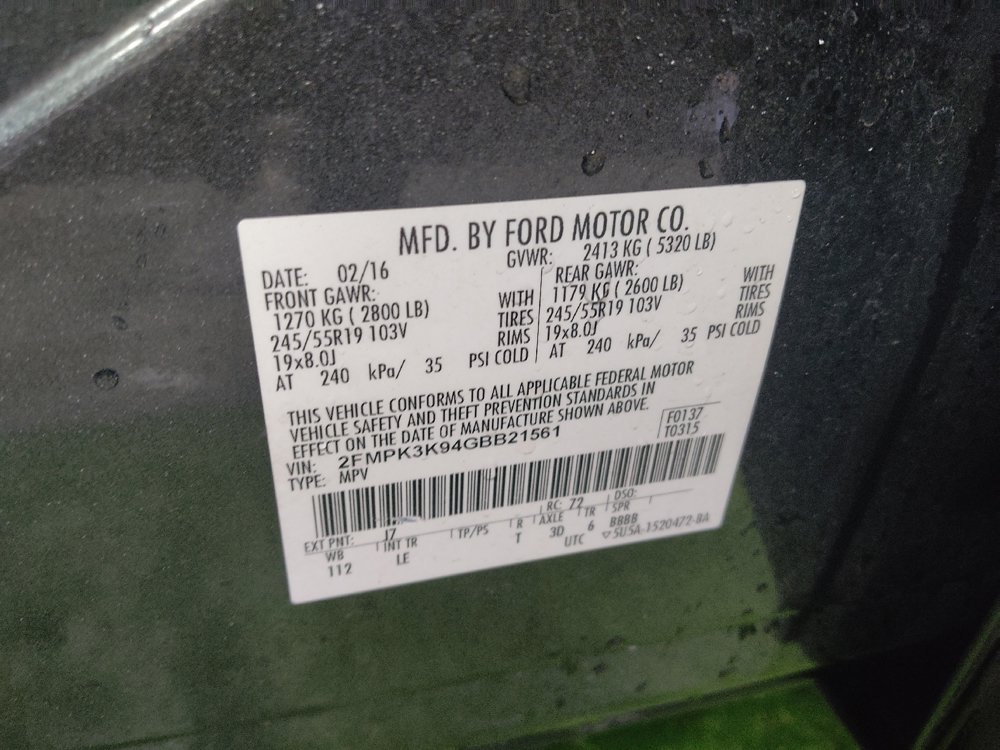 Used 2016 Ford Edge Titanium FWD image 33