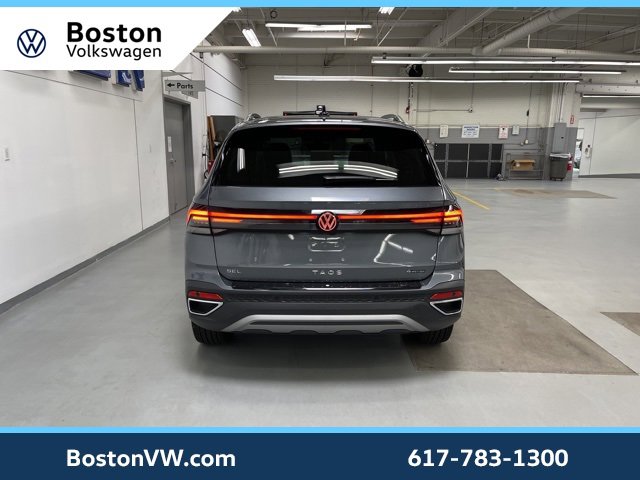 Used 2025 Volkswagen Taos SEL w/ Black Wheel Plus Package image 3