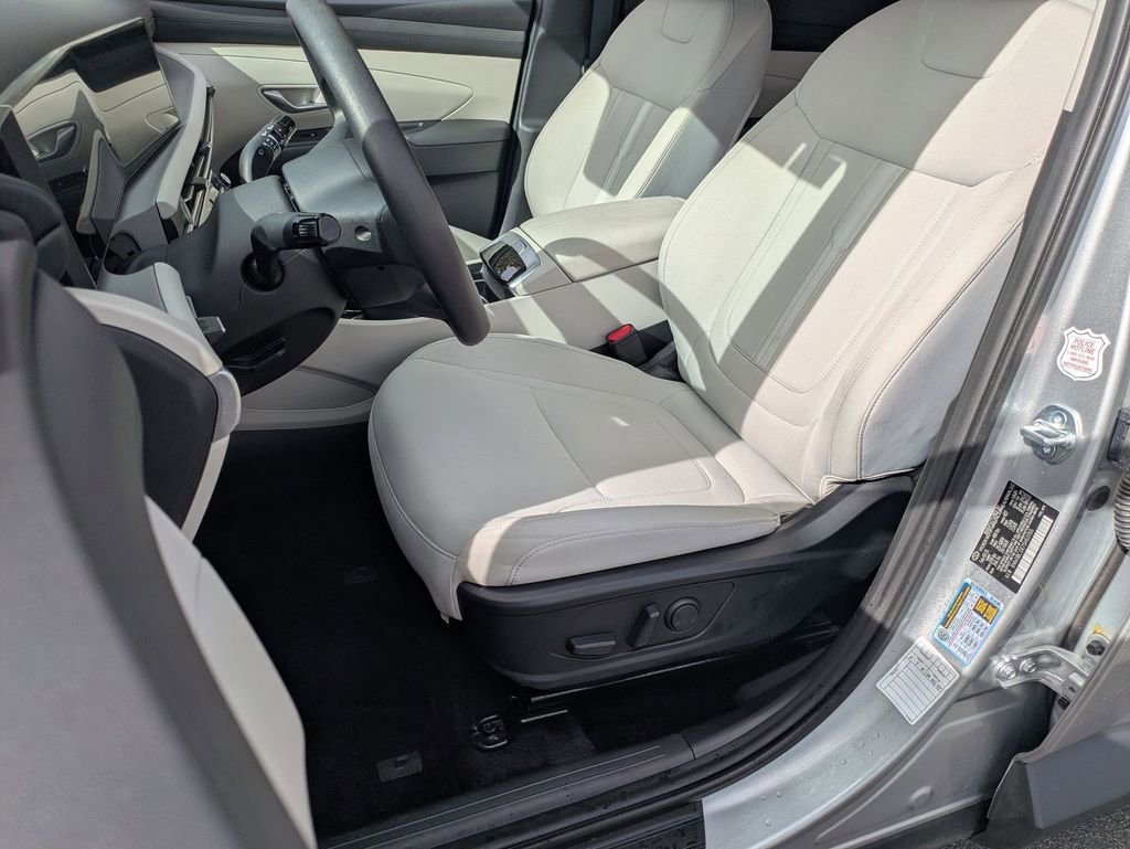 Used 2025 Hyundai Tucson SEL image 14