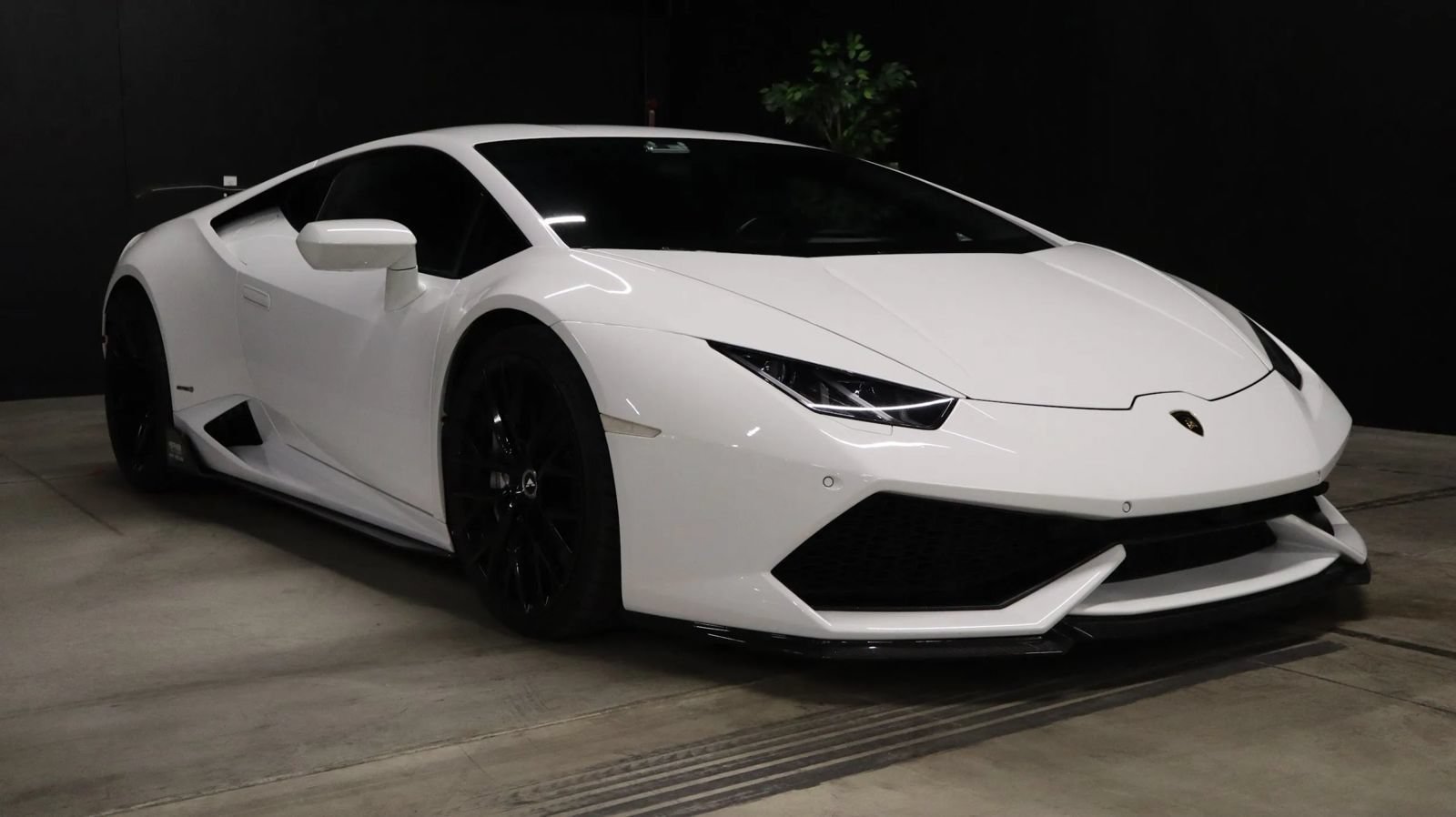 Used 2016 Lamborghini Huracan LP 610-4