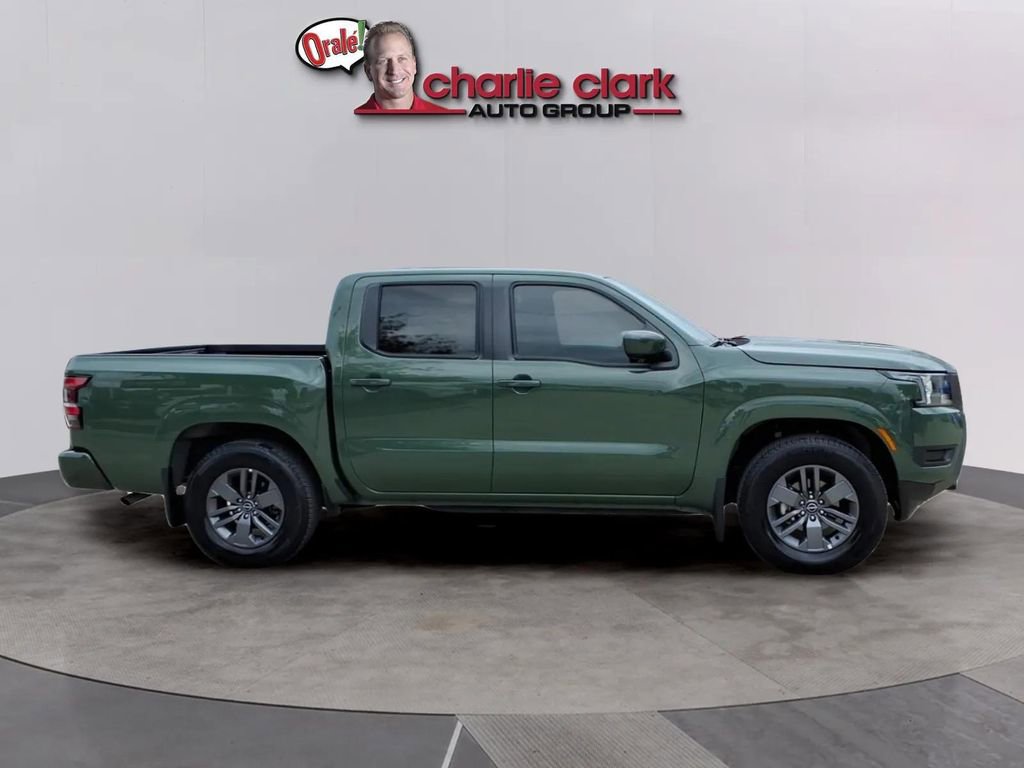 Used 2025 Nissan Frontier SV image 6