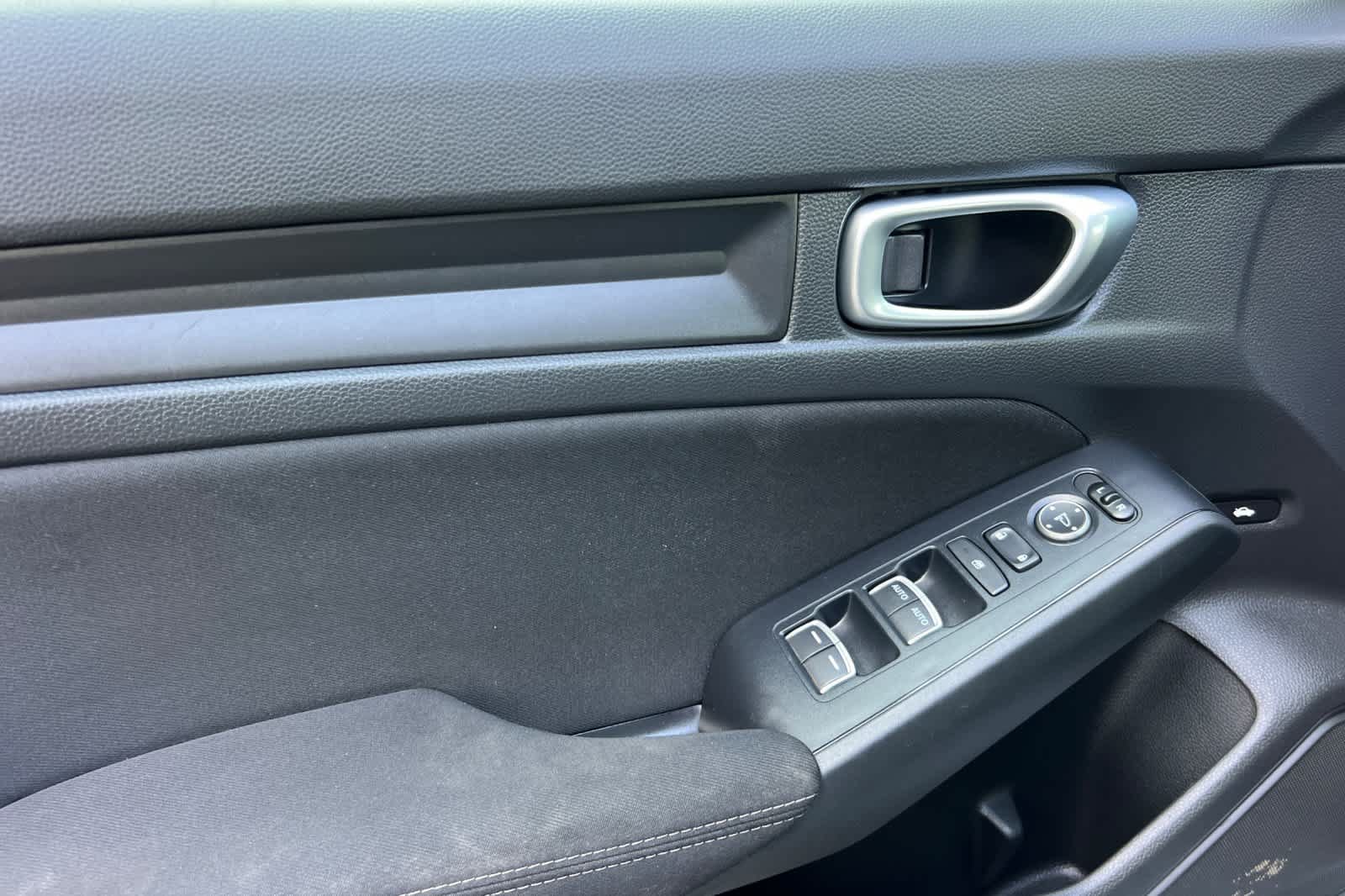 Used 2023 Honda Civic Sport image 13