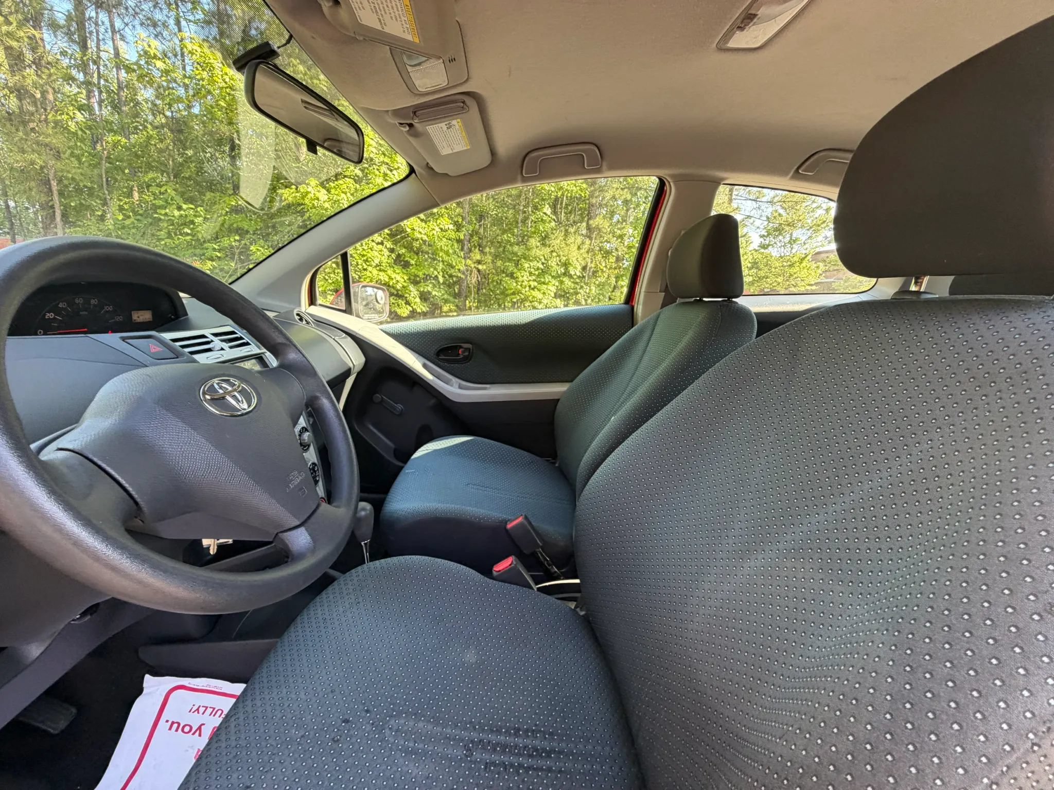 Used 2007 Toyota Yaris 2-Door Hatchback w/ Convenience Pkg FWD image 11