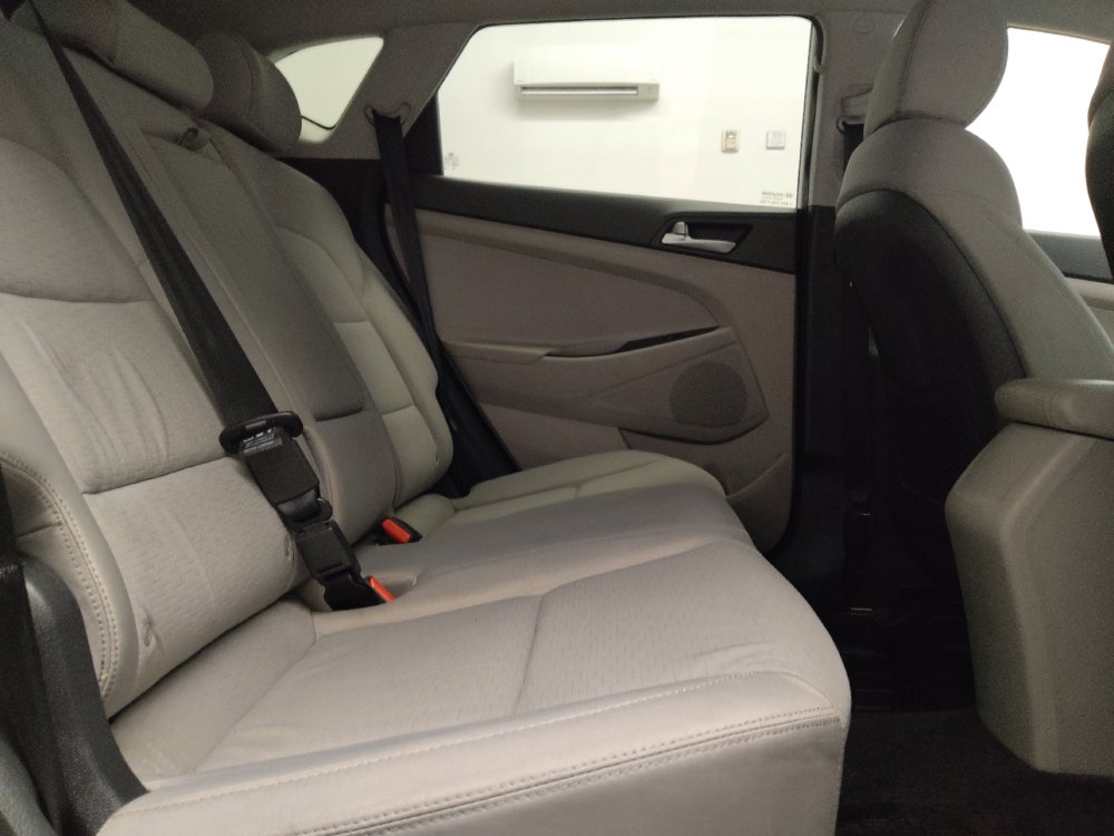 Used 2020 Hyundai Tucson SE FWD image 19