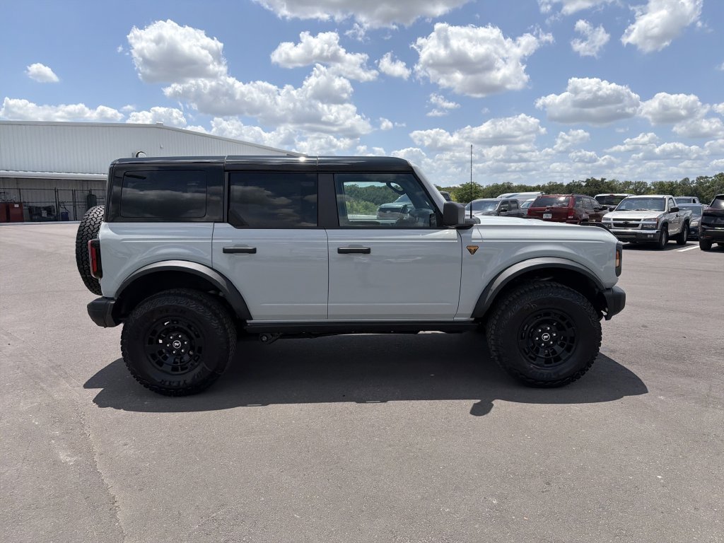 New 2026 Ford Bronco Badlands AWD/4WD image 3