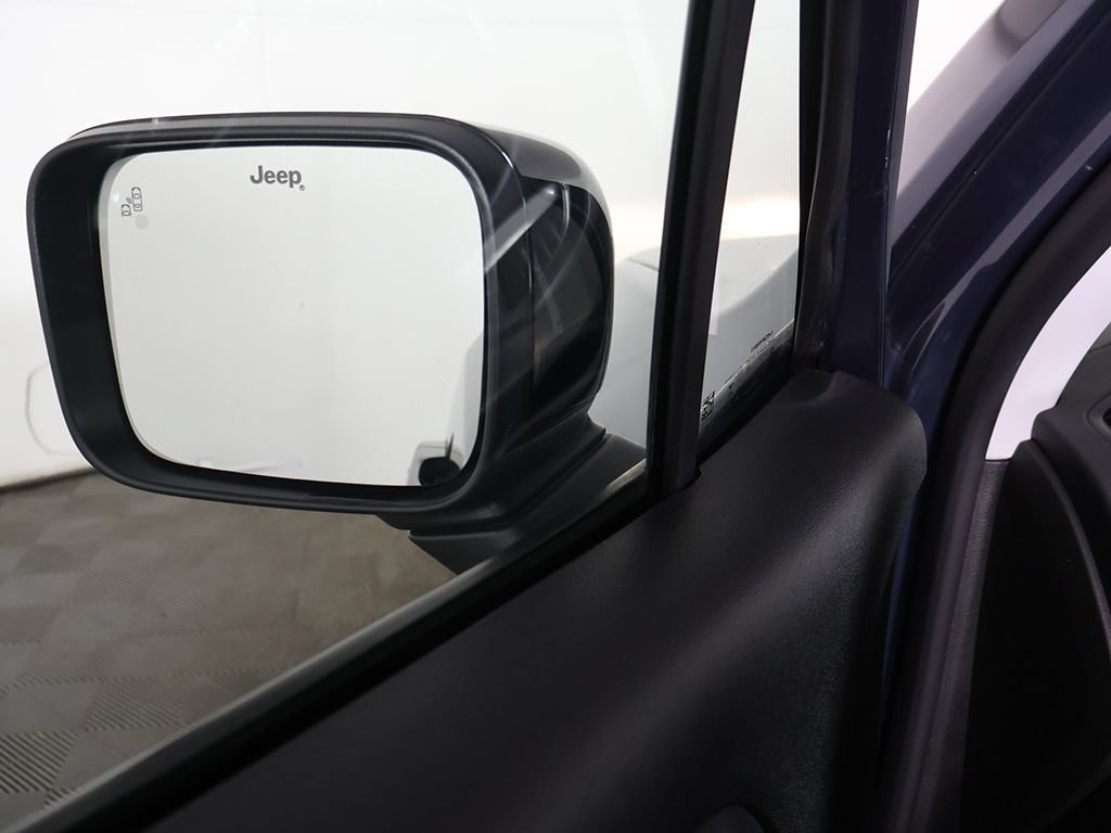 Used 2022 Jeep Renegade Limited AWD/4WD image 33
