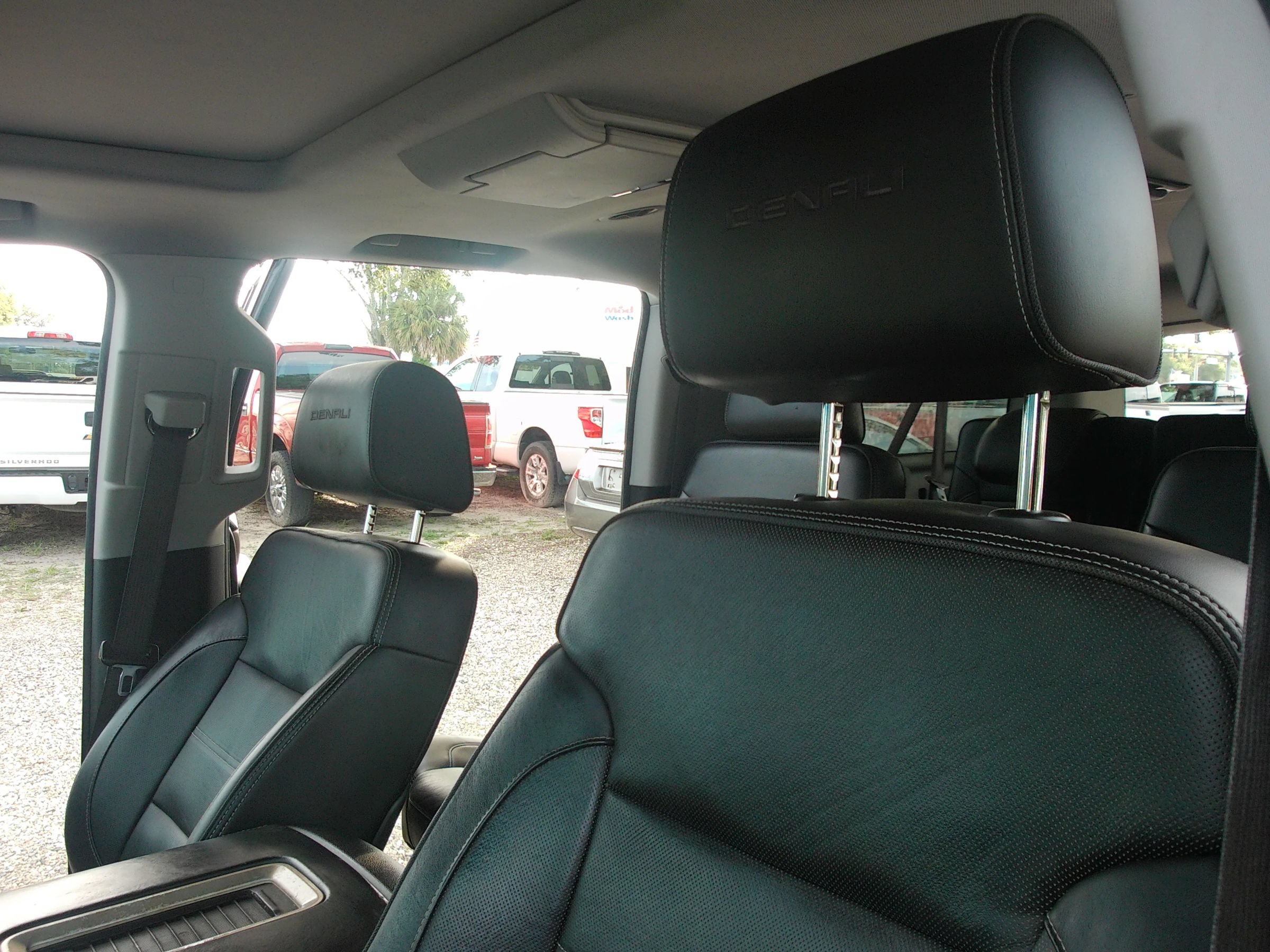 Used 2015 GMC Yukon XL Denali w/ Open Road Package RWD image 13