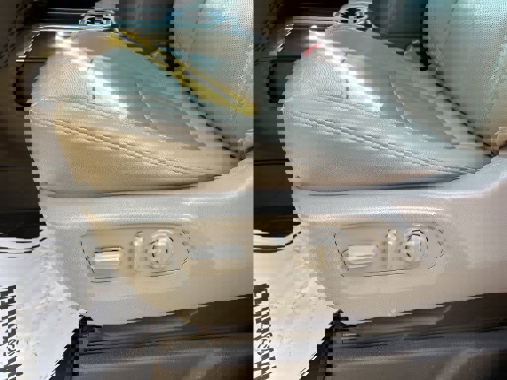 Used 2021 GMC Sierra 1500 SLT w/ SLT Premium Plus Package image 23